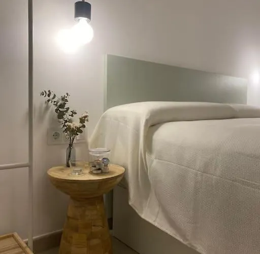 וילה Entrellacunes